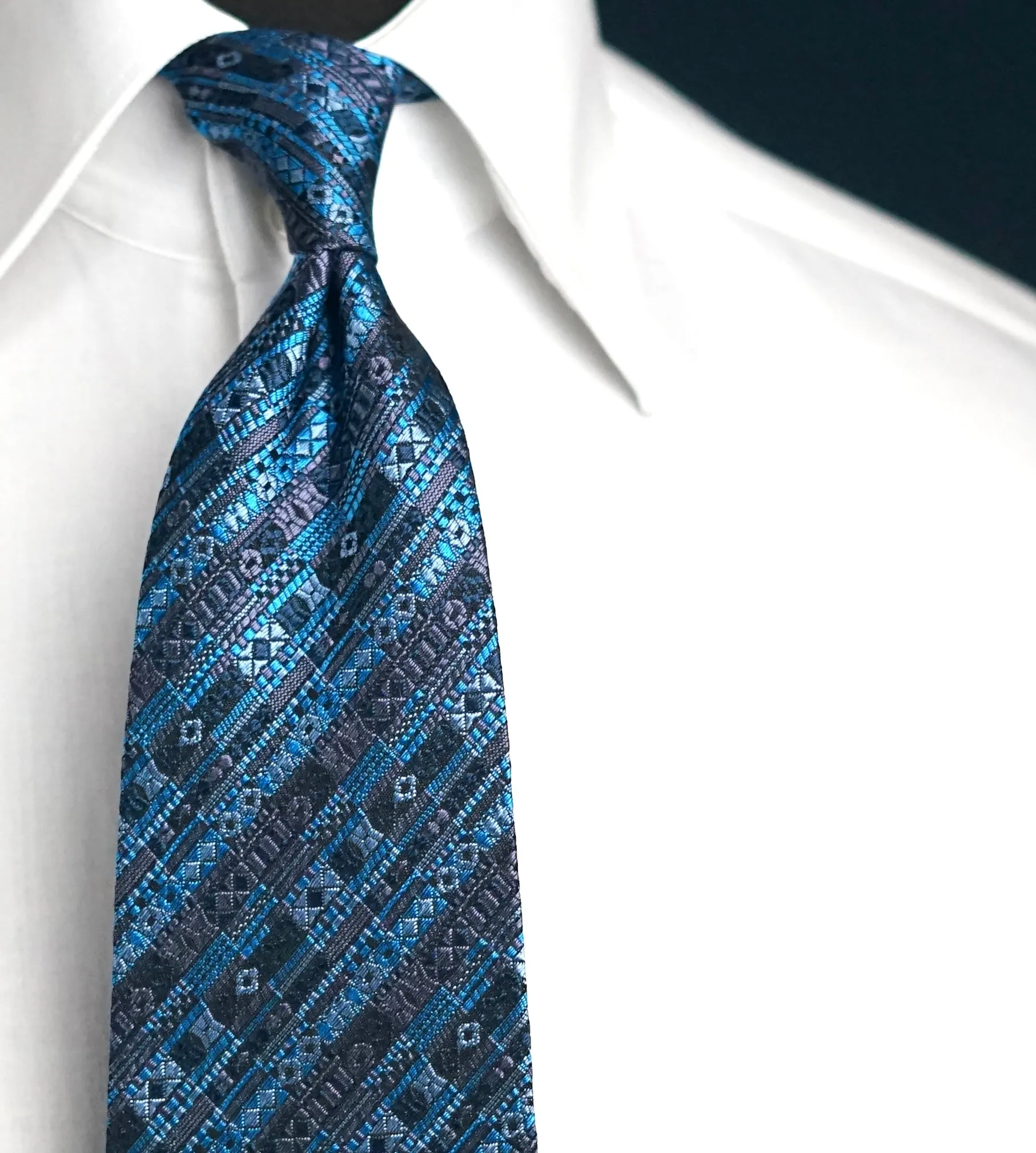 Callisto Vintage Tie