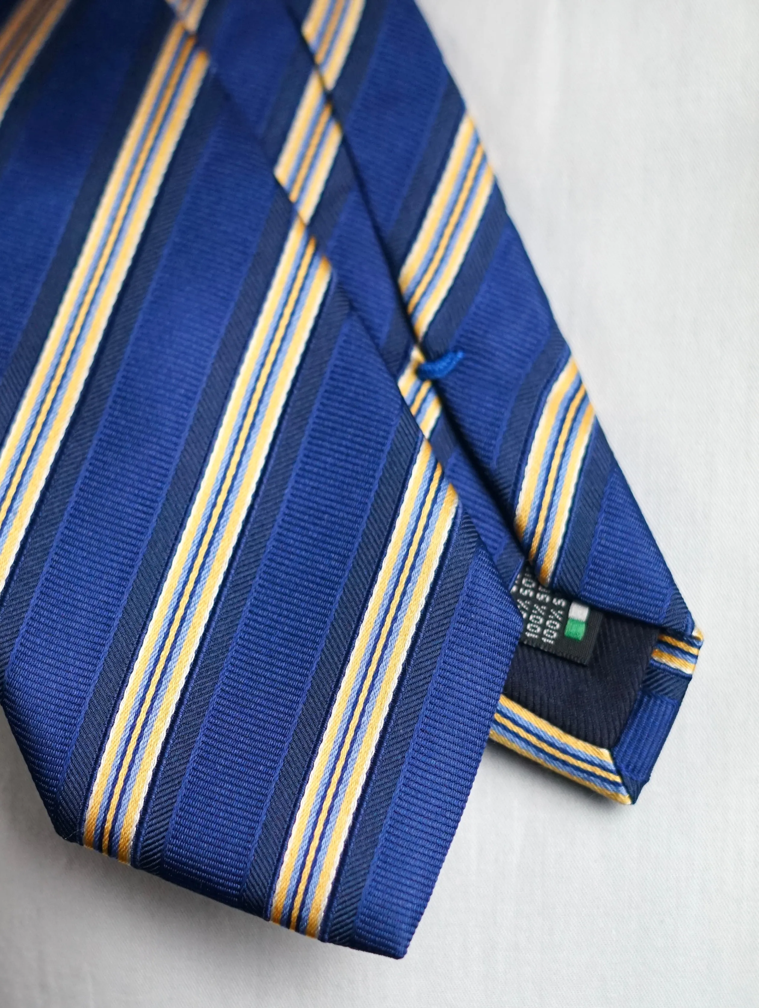 Capernica Vintage Tie